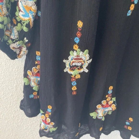 Free People Mini Dress Size XS Oxford Embroidered Black Floral Boho Goth Witchy - Picture 6 of 16